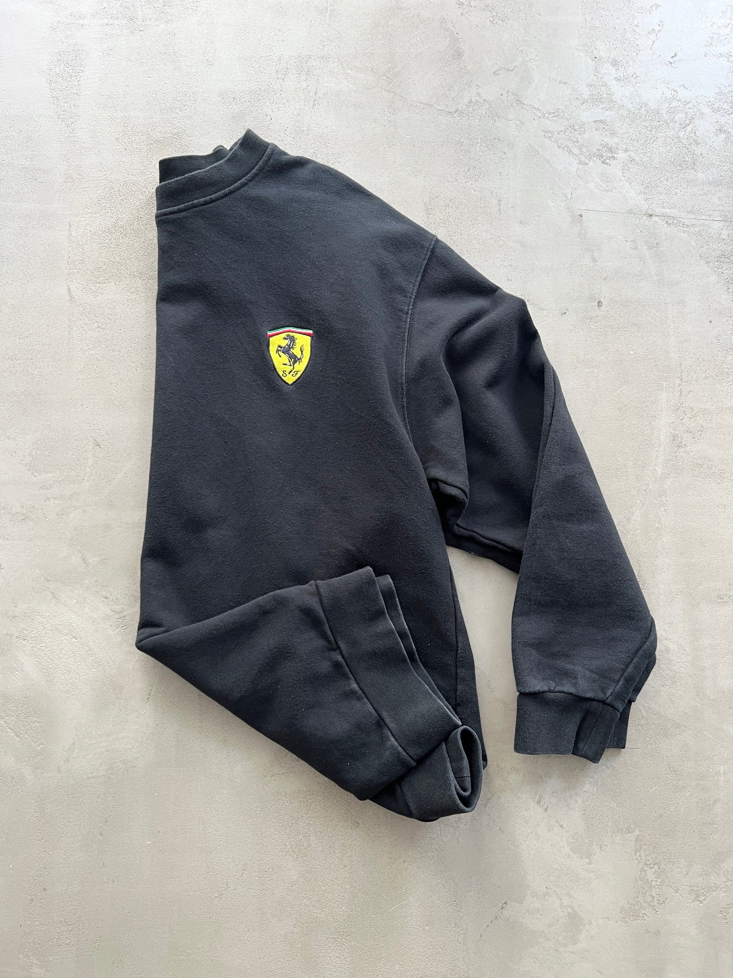 UNISEX FERRARI CREWNECK