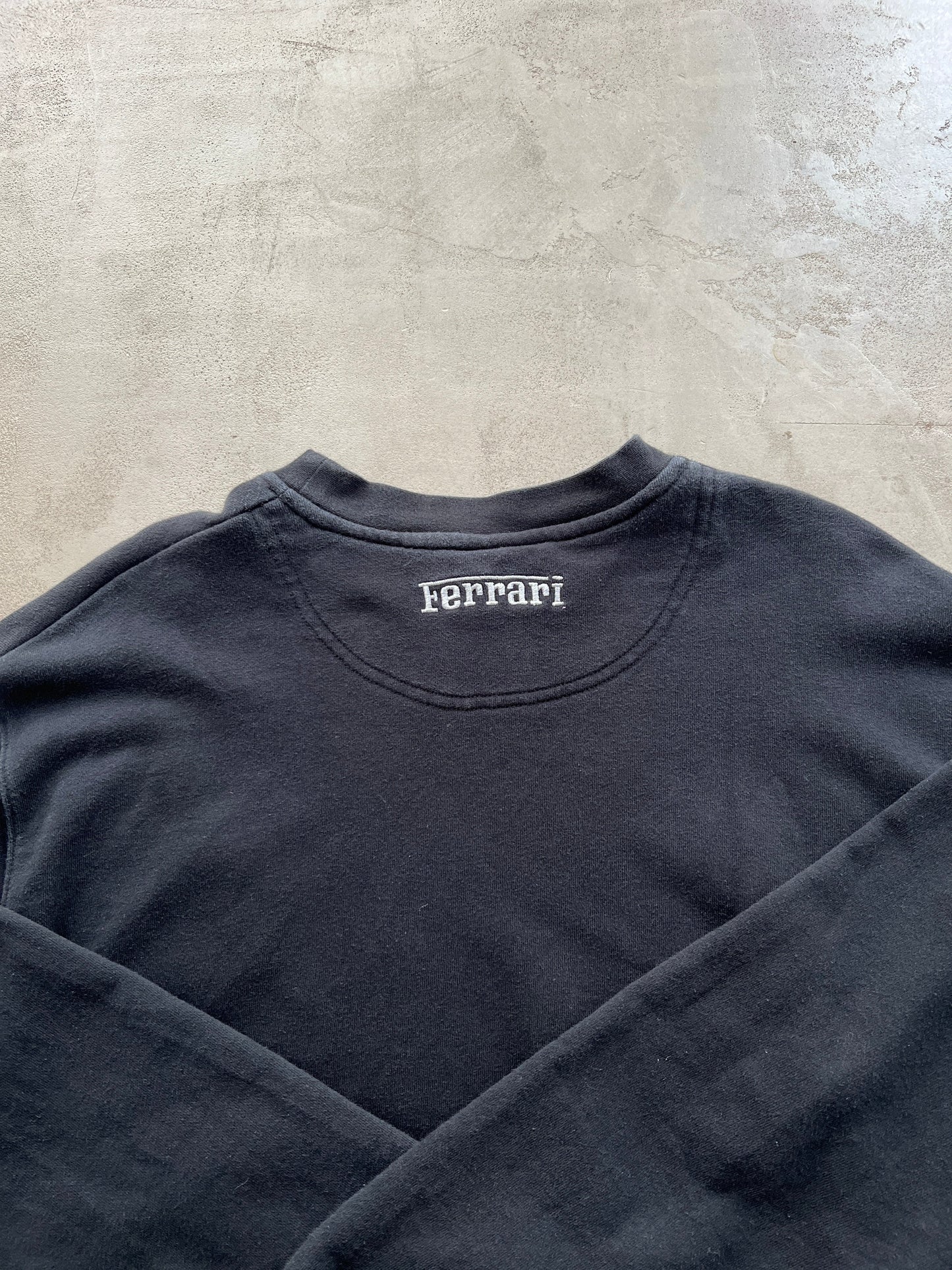 UNISEX FERRARI CREWNECK